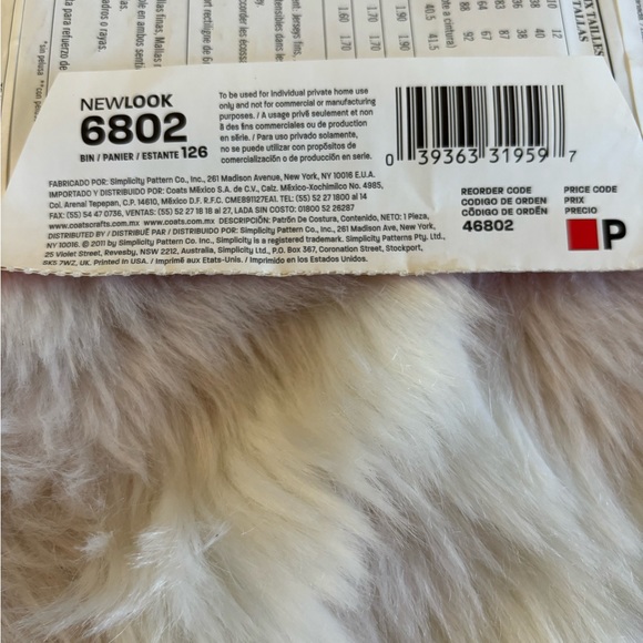 Newlook  size 8-18 A 6802 Just4knits V-Neck Dress Uncut - Picture 3 of 4